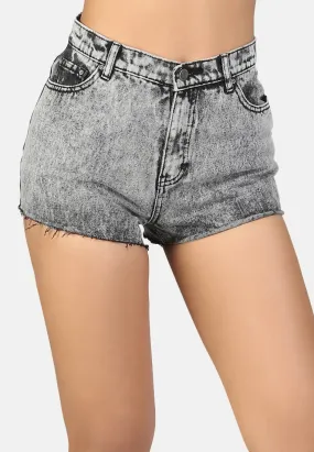 grey frayed hem hot shorts